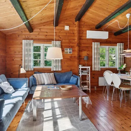 Дом отдыха A Cozy Home In Samso With 3 Bedrooms Nordby (Midtjylland)